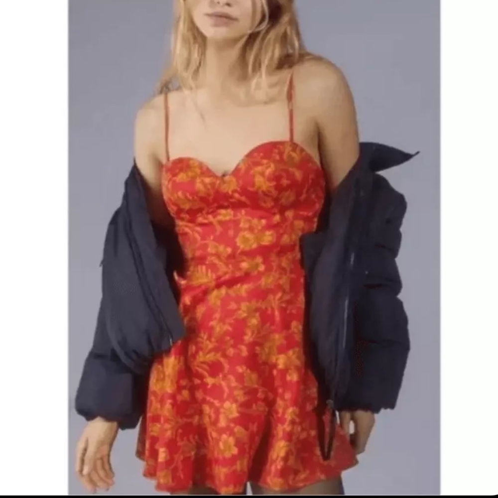 Urban Outfitters Orion Bustier Floral Mini Dress Size Small